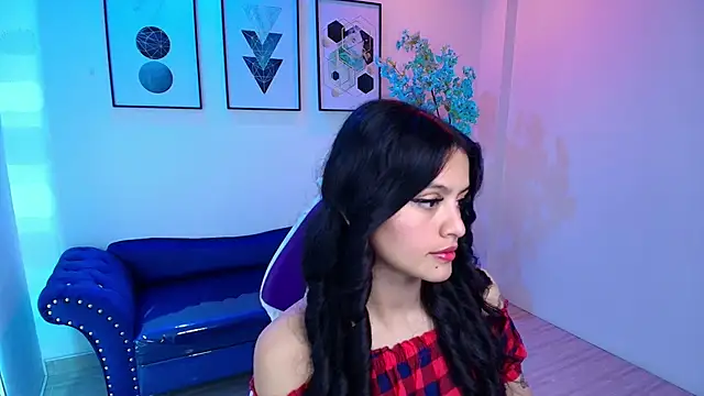 Maddie T18 online show from May 2026 11:27:01 AM
