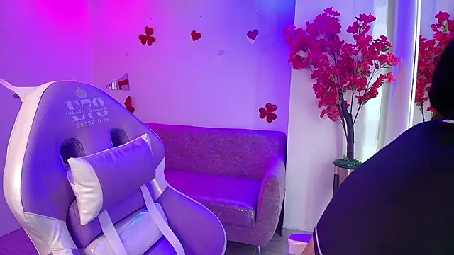 Maddie T18 online show from February 2026 11:10:02 AM