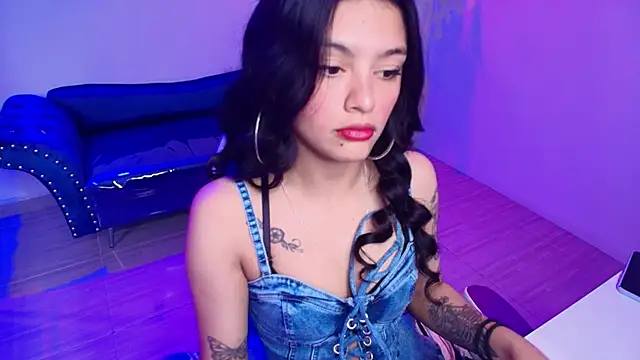 Maddie T18 online show from April 2026 11:33:01 AM