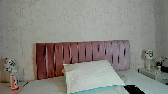 victoria volkovl online show from March 2026 12:05:01 PM