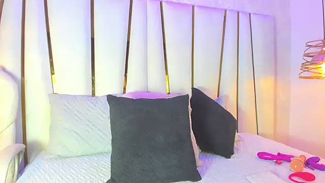 SofiaGlow  online show from February 2026 03:07:02 AM