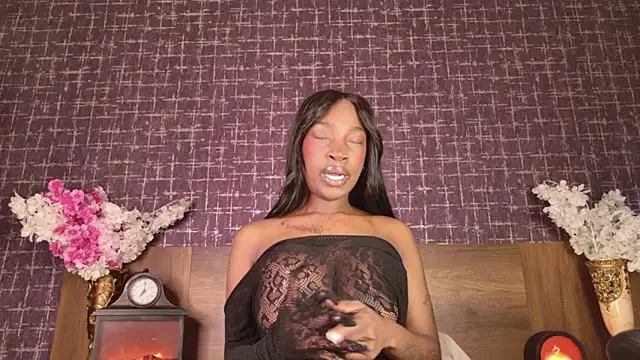 mollyjackson  online show from February 2026 11:04:02 PM