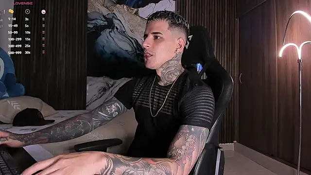 Snapshot of trisstann_ chatting on February 2026 07:24:02 PM trisstann online show from February 2026 07:24:02 PM