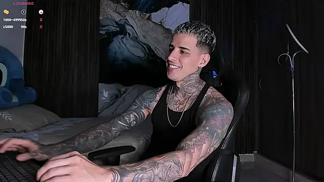 Snapshot of trisstann_ chatting on February 2026 11:26:01 PM trisstann online show from February 2026 11:26:01 PM