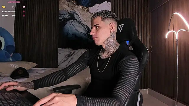 Snapshot of trisstann_ chatting on February 2026 04:51:01 PM trisstann online show from February 2026 04:51:01 PM