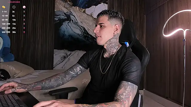 Snapshot of trisstann_ chatting on March 2026 05:13:01 PM trisstann online show from March 2026 05:13:01 PM