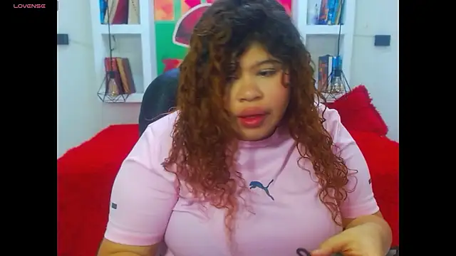 Cloe r online show from February 2026 08:51:01 PM