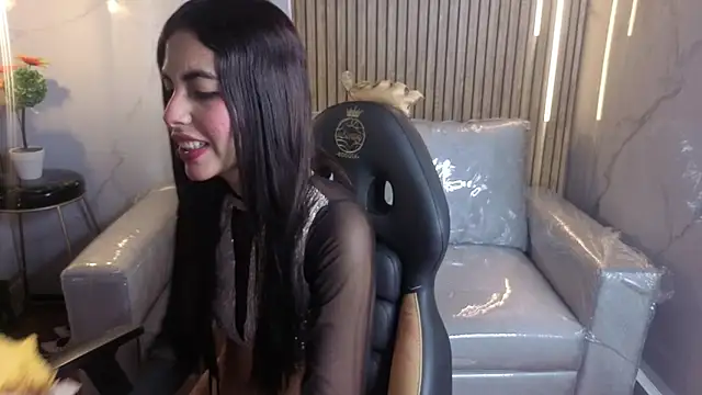 Snapshot of Perla_lovely_ chatting on May 2026 12:11:02 PM Perla lovely online show from May 2026 12:11:02 PM