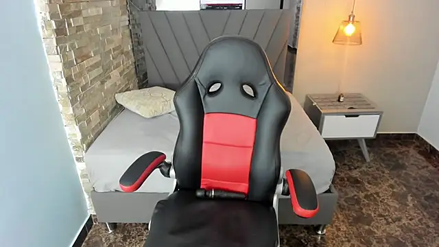 Snapshot of JULIETA_DOWSE chatting on February 2026 12:15:02 PM JULIETA DOWSE online show from February 2026 12:15:02 PM