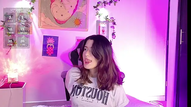 Snapshot of emicute_ chatting on February 2026 11:11:02 PM emicute online show from February 2026 11:11:02 PM