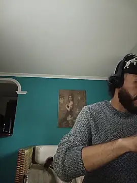 Snapshot of kauzZhomi chatting on February 2026 01:11:02 PM kauzZhomi online show from February 2026 01:11:02 PM