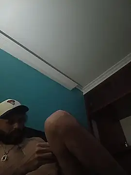 Snapshot of kauzZhomi chatting on February 2026 12:03:01 PM kauzZhomi online show from February 2026 12:03:01 PM