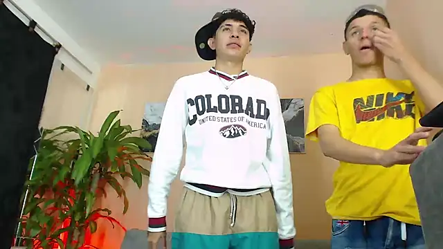 Snapshot of DesiresOfOlympus_ chatting on February 2026 11:26:01 PM DesiresOfOlympus online show from February 2026 11:26:01 PM