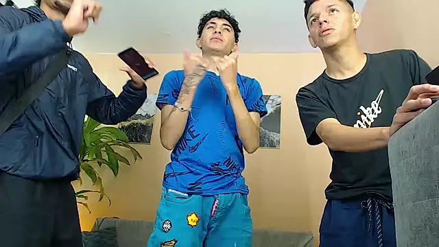 Snapshot of DesiresOfOlympus_ chatting on February 2026 10:40:01 PM DesiresOfOlympus online show from February 2026 10:40:01 PM