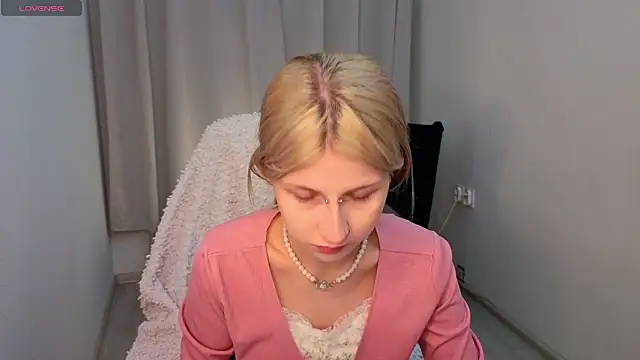 alicedews online show from February 2026 09:35:02 PM