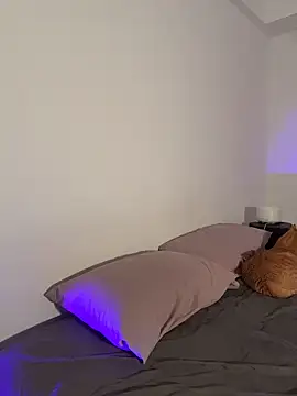 Chel   online show from April 2026 05:03:01 PM