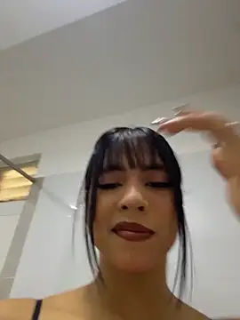 Snapshot of Chel__ chatting on May 2026 05:06:01 PM Chel online show from May 2026 05:06:01 PM