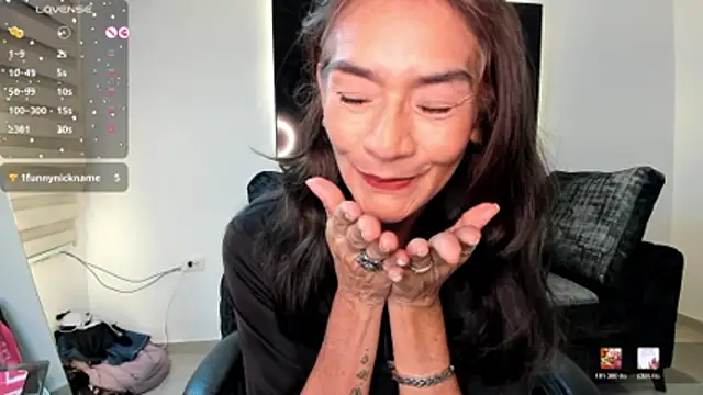 Snapshot of Emma_Mendozaa chatting on June 2026 11:30:02 AM Emma Mendozaa online show from June 2026 11:30:02 AM
