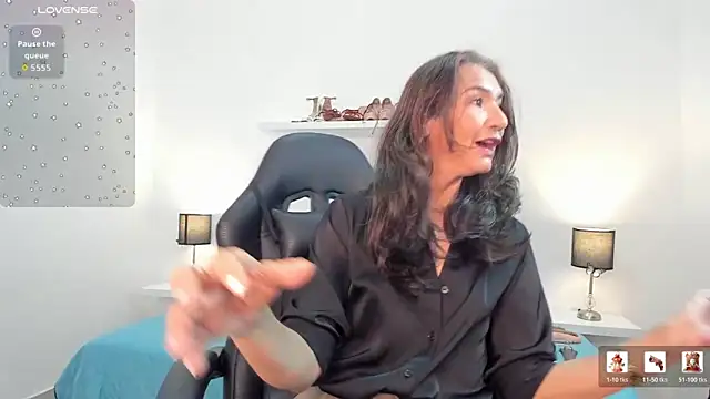 Emma Mendozaa online show from March 2026 11:36:01 AM