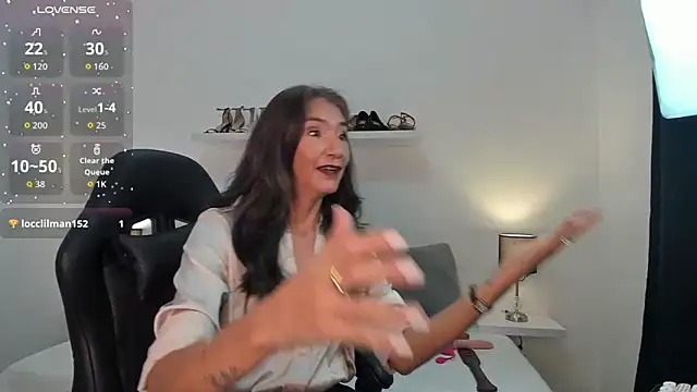 Emma Mendozaa online show from March 2026 11:38:01 AM