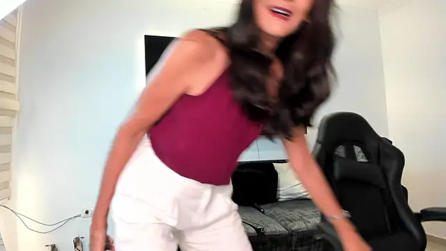Snapshot of Emma_Mendozaa chatting on June 2026 11:37:02 AM Emma Mendozaa online show from June 2026 11:37:02 AM