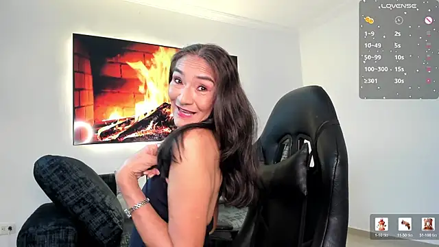 Snapshot of Emma_Mendozaa chatting on July 2026 11:36:01 AM Emma Mendozaa online show from July 2026 11:36:01 AM