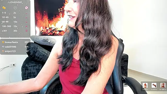 Snapshot of Emma_Mendozaa chatting on June 2026 02:33:01 PM Emma Mendozaa online show from June 2026 02:33:01 PM