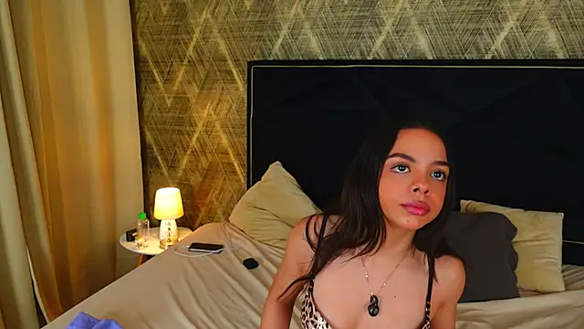 Snapshot of BambiRoses chatting on February 2026 05:16:02 AM BambiRoses online show from February 2026 05:16:02 AM