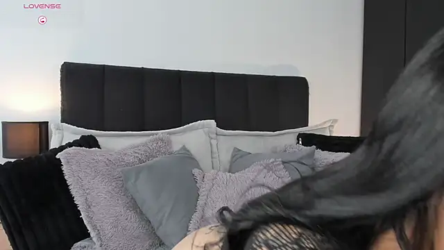 Amarae  online show from April 2026 08:15:02 PM