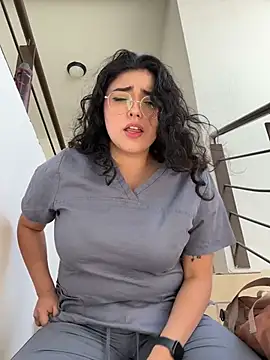 Ales Kitten Live online show from April 2026 07:31:02 PM