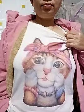 Snapshot of Arica_sexy001 chatting on February 2026 01:37:01 AM Arica sexy001 online show from February 2026 01:37:01 AM