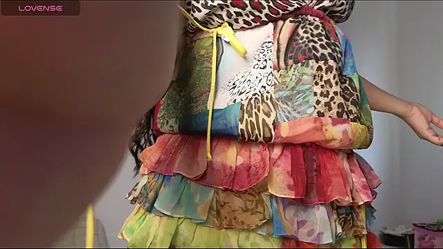 Snapshot of amynovaaa chatting on February 2026 07:25:01 PM amynovaaa online show from February 2026 07:25:01 PM