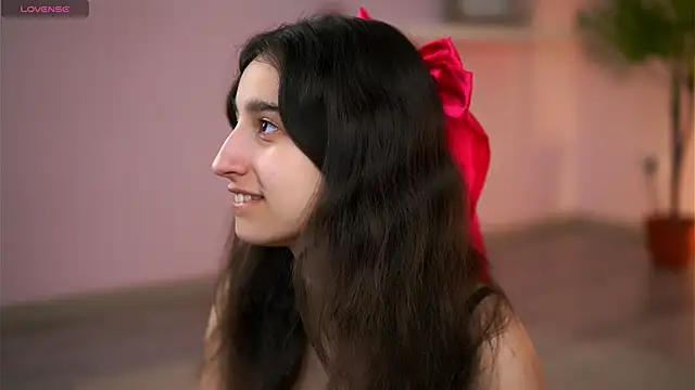 Snapshot of JullyFox chatting on May 2026 11:21:02 AM JullyFox online show from May 2026 11:21:02 AM