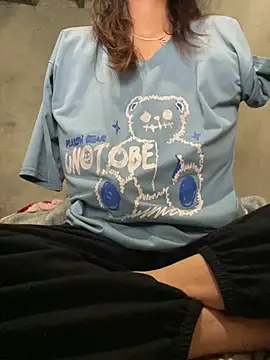 2b-xx online show from March 2026 10:44:01 PM