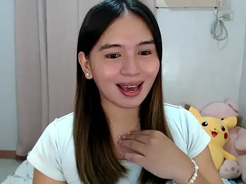 lovely Janeee online show from May 2026 09:28:01 PM
