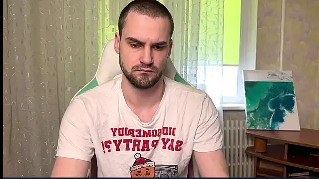 Snapshot of Cari__ chatting on February 2026 08:03:01 AM Cari online show from February 2026 08:03:01 AM