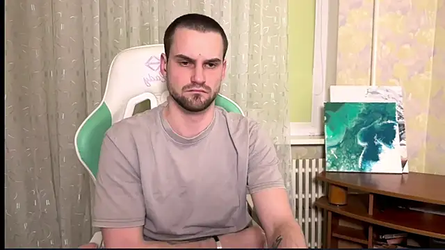 Snapshot of Cari__ chatting on February 2026 06:58:01 PM Cari online show from February 2026 06:58:01 PM