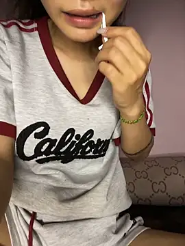 siting00 online show from April 2026 01:46:01 PM