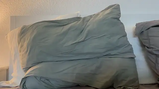 Snapshot of Lucyschickt chatting on February 2026 02:30:02 PM Lucyschickt online show from February 2026 02:30:02 PM