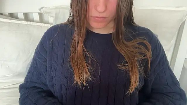 Lucyschickt online show from March 2026 08:52:01 AM