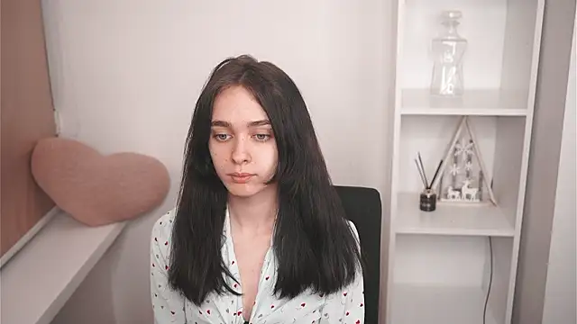 GinnyKittle online show from February 2026 06:16:01 PM