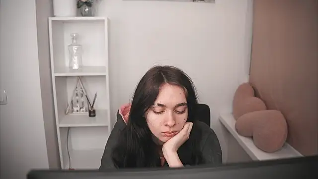 GinnyKittle online show from March 2026 06:52:02 PM