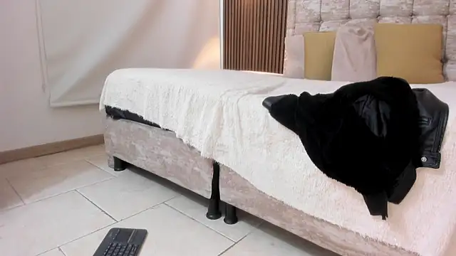 Lia Nova online show from February 2026 01:19:01 AM