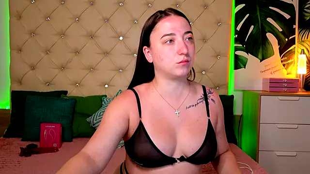 AwaMax online show from May 2026 04:43:01 AM