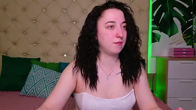 AwaMax online show from April 2026 04:47:01 AM