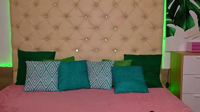 AwaMax online show from March 2026 08:26:33 AM