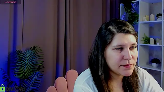 helenahoff online show from March 2026 04:05:02 AM