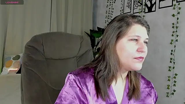 helenahoff online show from March 2026 03:54:01 AM