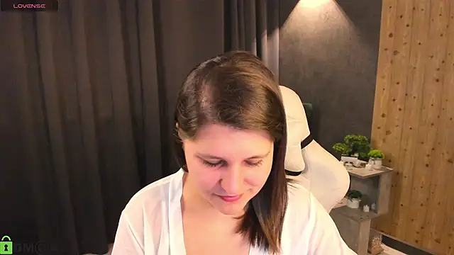 helenahoff online show from March 2026 03:56:02 AM