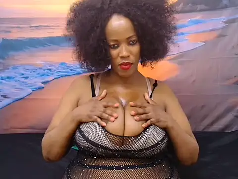 Snapshot of ThickandTallXX chatting on May 2026 05:16:02 AM ThickandTallXX online show from May 2026 05:16:02 AM